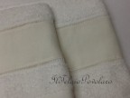 1 - coppia asciugamani  in  spugna bianca con bordo lino avorio