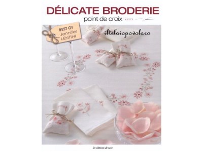 DELICATE BRODERIE
