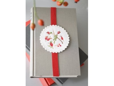 "segnalibro tag di 9 cm. lino+elastico NON DISPONIBILE
