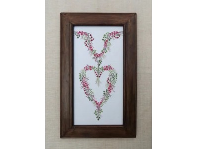 - 1 Heart of flowers