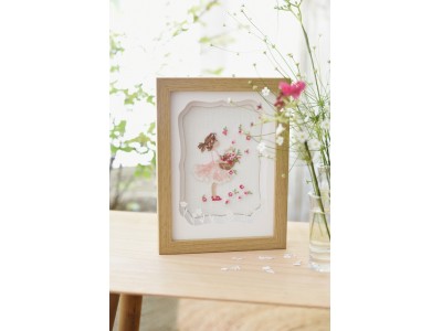 - 01 Cornice ragazza Maggio 19x20 cm