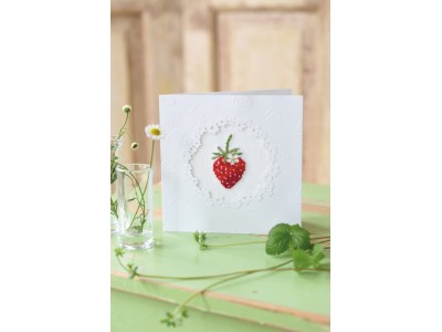 " Bigliettino fragole bianco con tondo smerlato
